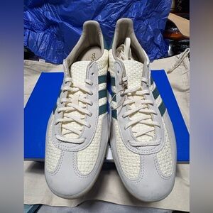 Adidas Men's Gazelle indoor Cream and Teal Sneakers